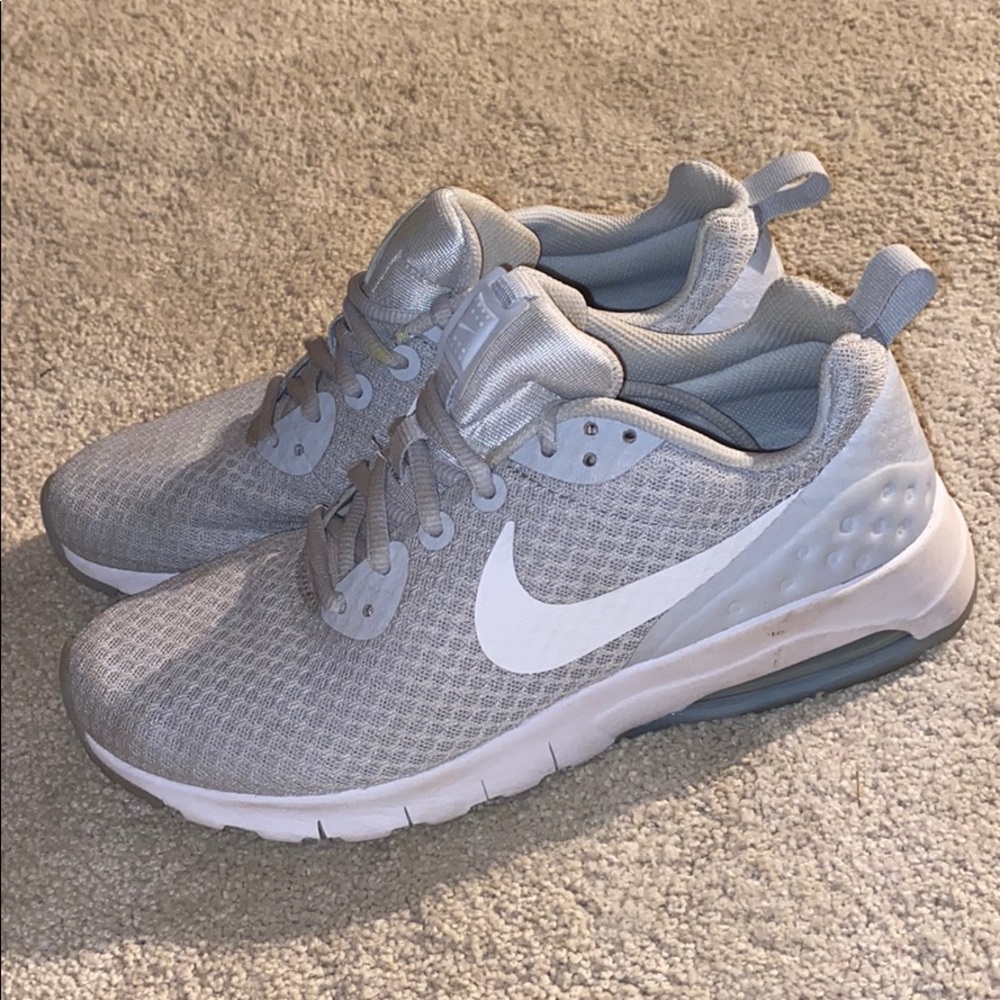 nike air maxes
